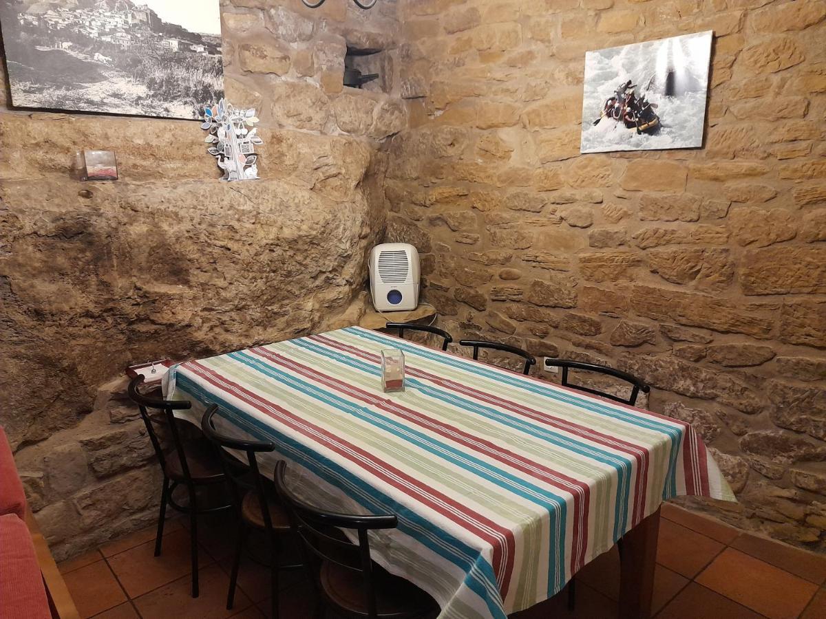Affittacamere Casa Leandron Murillo de Gállego Esterno foto